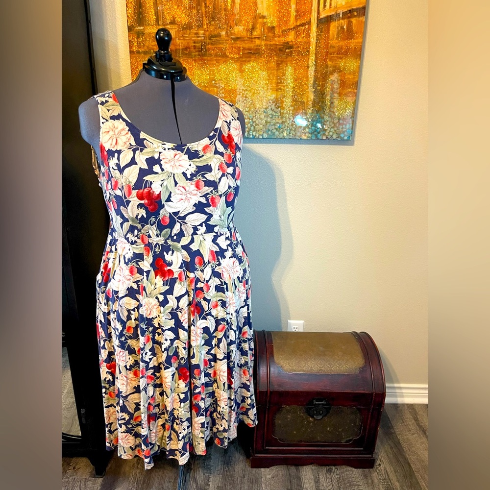 🍓 Torrid Strawberry Floral Print Midi Dress | Pockets | Size 3x| Fan Favorite
